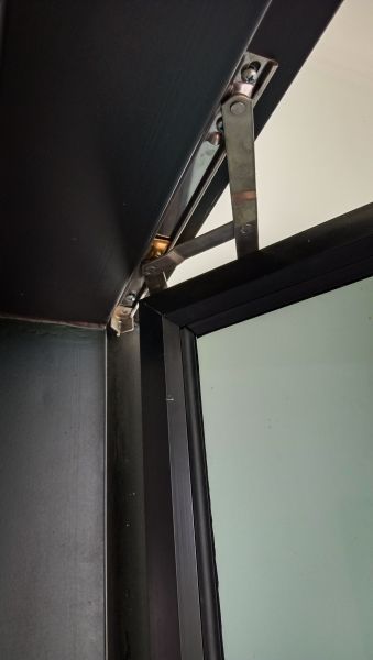 Pivot Window Replacement in Oldsmar